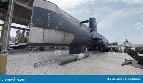 Submarine exterior